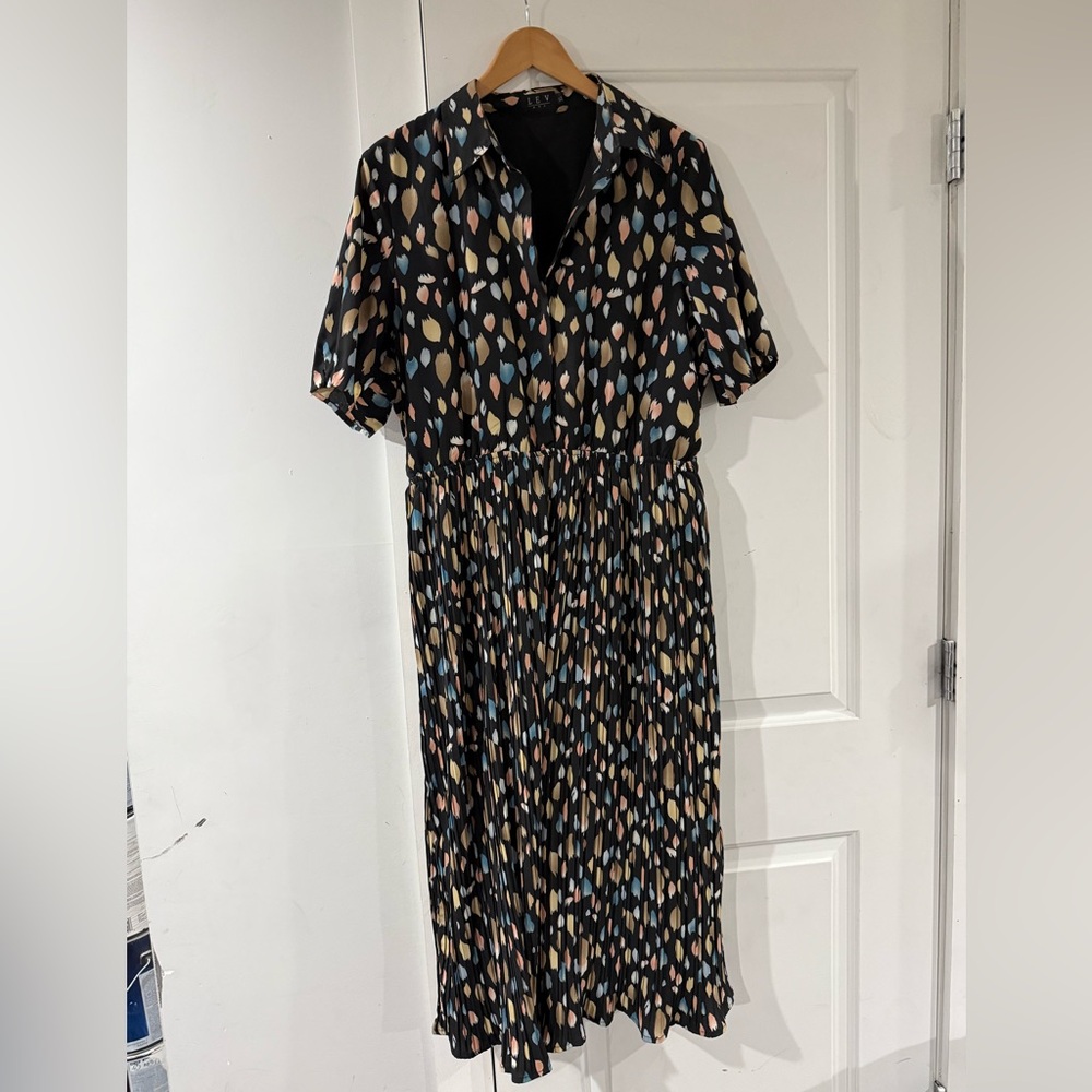 Elegant Black Multicolor Short Sleeve Midi Dress with Pleats